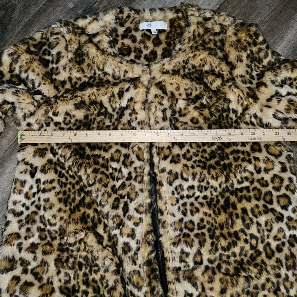 Fever, Women' Size Large, Leophard Print Faux Fur Coat - Picture 6 of 12
